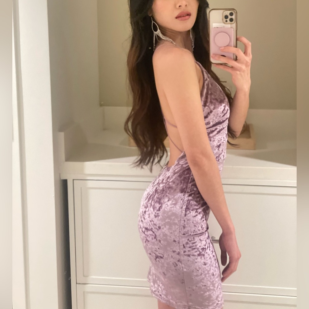 Mauve Velvet bodycon open back dress